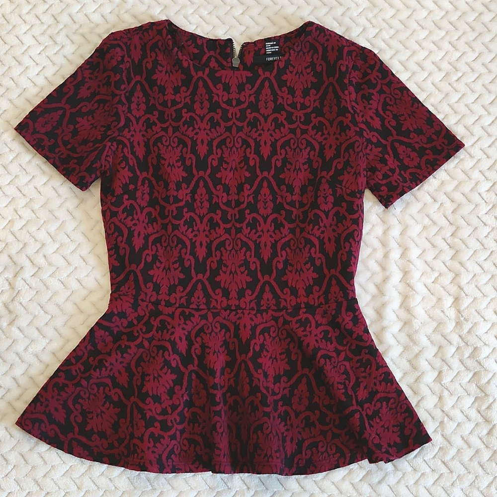 Women's Damask and Ruffle Design Short Sleeve Top